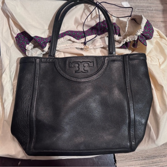 Tory Burch Handbags - Tory Burch Black Leather Tote Bag
